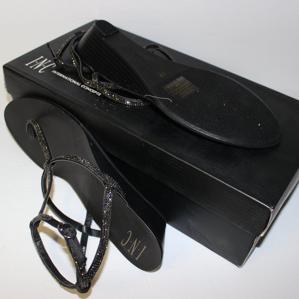 NIB " INC INTERNATIONAL CONCEPT" BLACK MADGE BLING BLACK T-STRAP SANDLE SZ 9.5 M - Picture 5 of 6